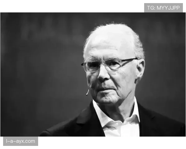 《_足球皇帝_贝肯鲍尔技术风格再解读：全能性如何定义现代清道夫》